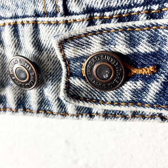 THREAD & SUPPLY | 🤍 Bleached Denim Sleeveless Button-Up Vest - Picture 13 of 15